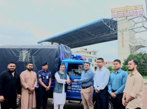 কুমিল্লা সদর মডেল থানায় গাড়ির চাবি তুলে দিলেন মোহাম্মদ হাতেম 