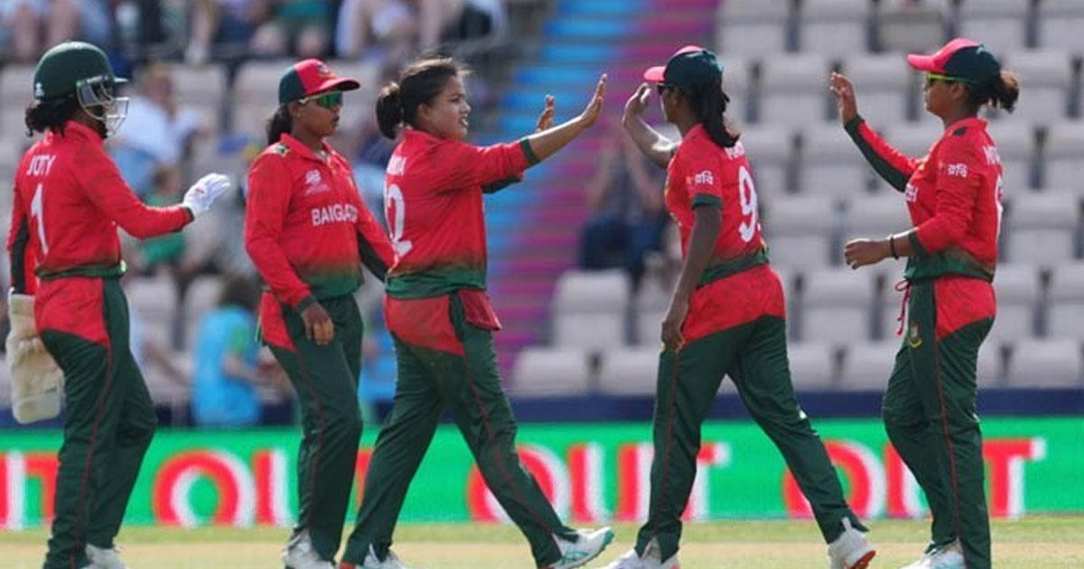 পাকিস্তানকে হারিয়ে নারী টি-টোয়েন্টি বিশ্বকাপে ইতিহাস গড়ল বাংলাদেশ