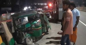 জালকুড়ি ফ্লাইওভারে সড়ক দুর্ঘটনা: প্রাণ গেল শিশুর, আহত ৪